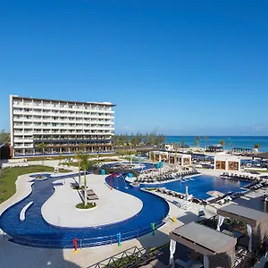 Resort Royalton Blue Waters Montego Bay, An Autograph Collection